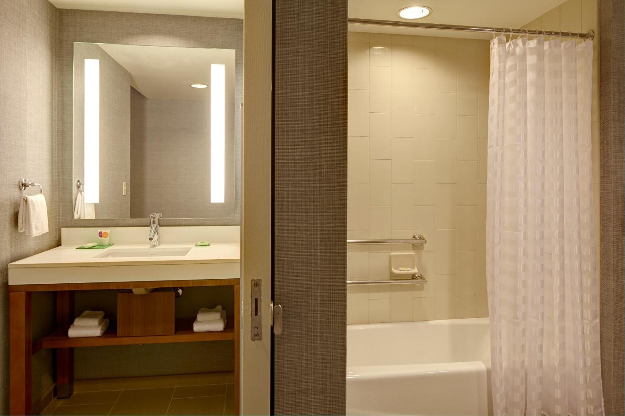 Hyatt Place West Des Moines/Jordan Creek Стая снимка